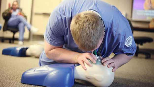 Learning CPR on dummy