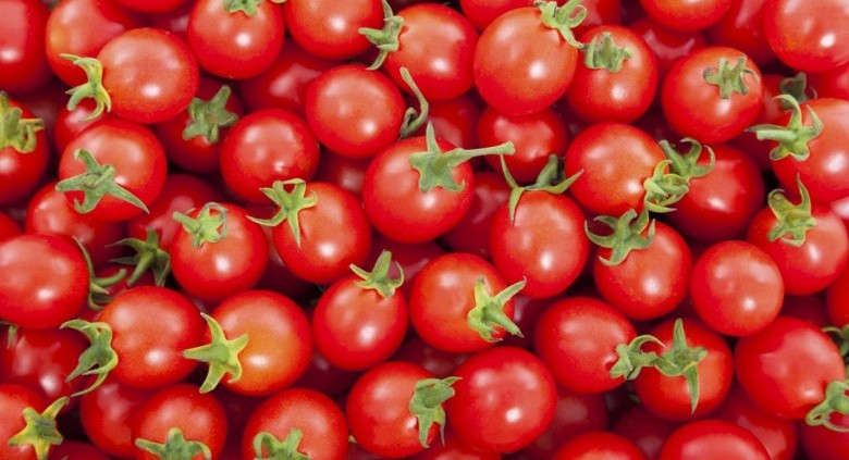 KitchenTips_HowToHalfCherryTomatoes_041415-img_1280x720