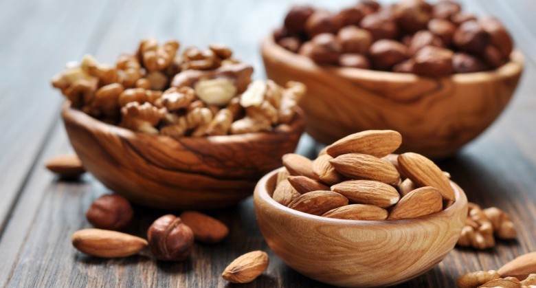 Almonds-walnuts-and-hazelnuts