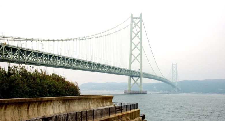 69868-Akashi-Kaikyo-Bridge