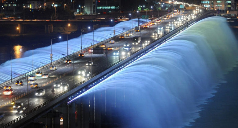 Hangang-River-Cruise-Banpo-Bridge-04