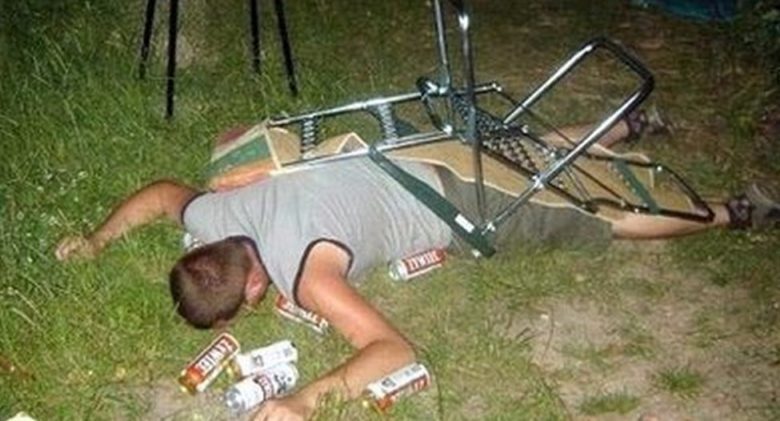 20-of-the-funniest-photos-of-drunk-people-1