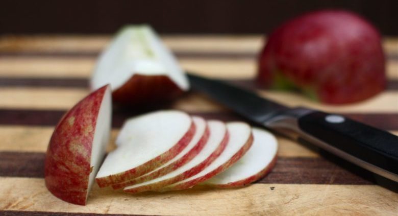 sliced-apples